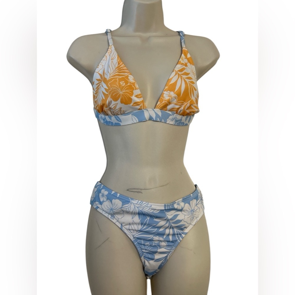 Hurley Two Piece Bikini Swimsuit Hawaiian
Print Large